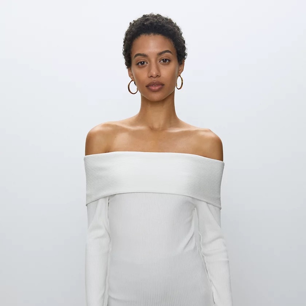 Aritzia Babaton Scala Longsleeve Top (S) in White